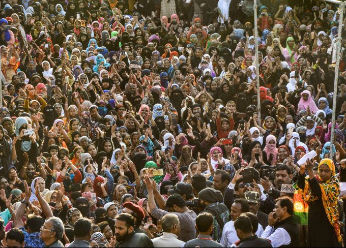 News In Photos (30 January 2020) | Photos Of Top News Today - Oneindia Gallery News In Photos (30 January 2020) | Photos Of Top News Today - Oneindia Gallery