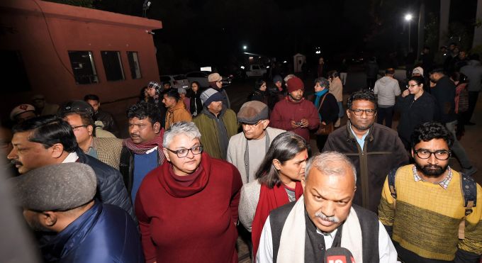 News In Photos (5 January 2020) | Photos Of Top News Today - Oneindia Gallery News In Photos (5 January 2020) | Photos Of Top News Today - Oneindia Gallery