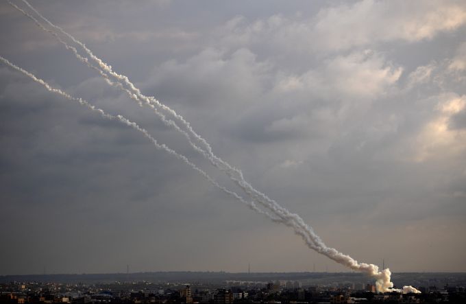 News In Photos (24 February 2020) | Photos Of Top News Today - Oneindia Gallery News In Photos (24 February 2020) | Photos Of Top News Today - Oneindia Gallery