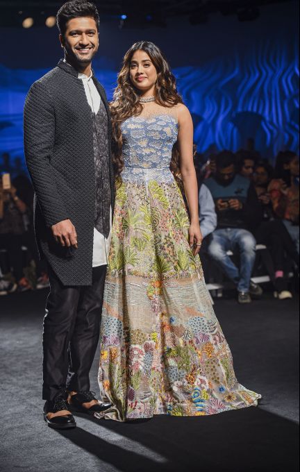 News In Photos (11 February 2020) | Photos Of Top News Today - Oneindia Gallery News In Photos (11 February 2020) | Photos Of Top News Today - Oneindia Gallery