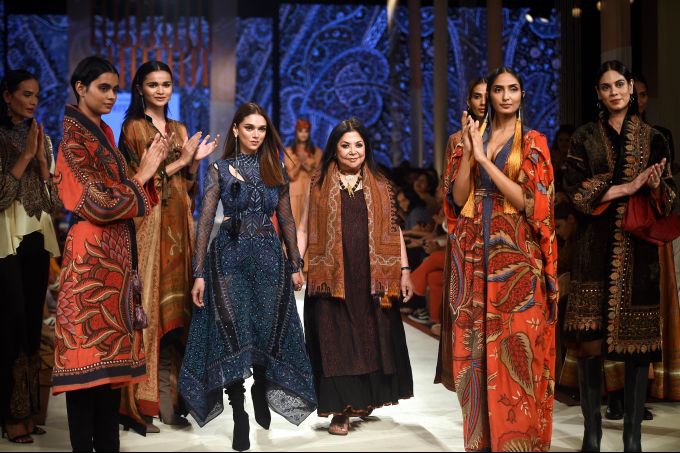 News In Photos (13 February 2020) | Photos Of Top News Today - Oneindia Gallery News In Photos (13 February 2020) | Photos Of Top News Today - Oneindia Gallery