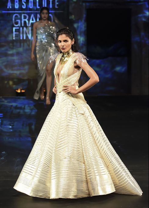 News In Photos (16 February 2020) | Photos Of Top News Today - Oneindia Gallery News In Photos (16 February 2020) | Photos Of Top News Today - Oneindia Gallery