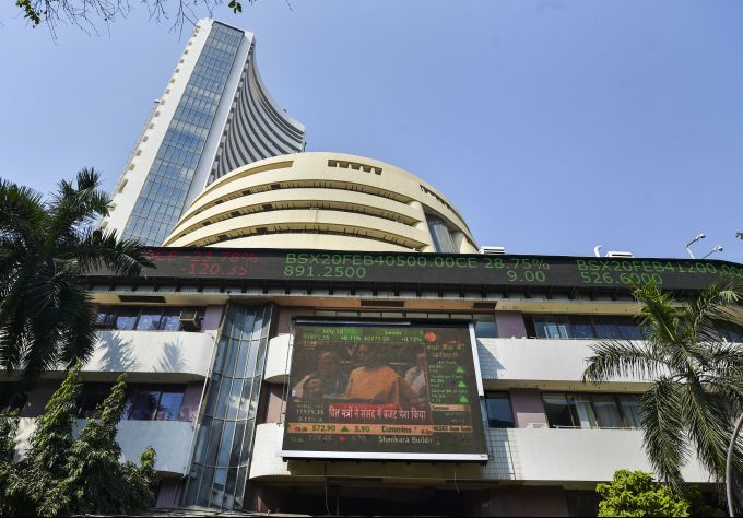 News in Photos (1 February 2020) | Photos of Top News Today - Oneindia Gallery