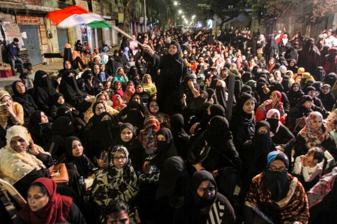 News In Photos (1 February 2020) | Photos Of Top News Today - Oneindia Gallery News In Photos (1 February 2020) | Photos Of Top News Today - Oneindia Gallery