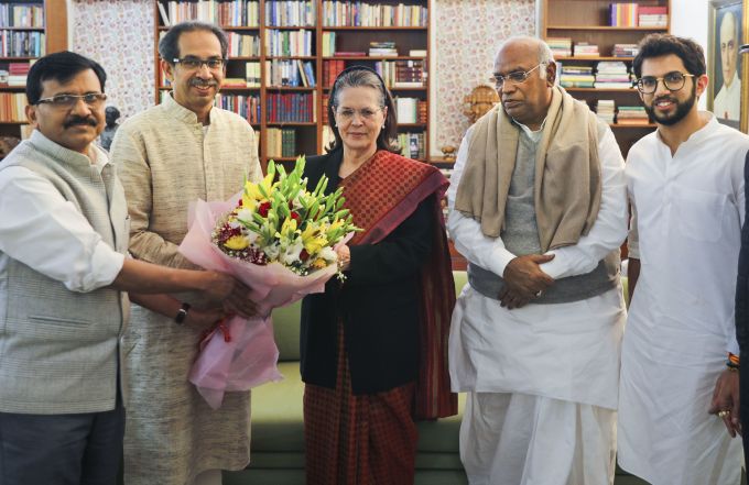 News In Photos (21 February 2020) | Photos Of Top News Today - Oneindia Gallery News In Photos (21 February 2020) | Photos Of Top News Today - Oneindia Gallery
