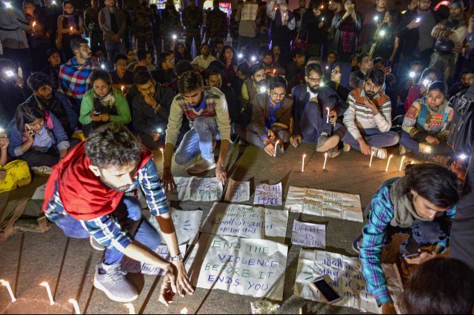 News In Photos (25 February 2020) | Photos Of Top News Today - Oneindia Gallery News In Photos (25 February 2020) | Photos Of Top News Today - Oneindia Gallery