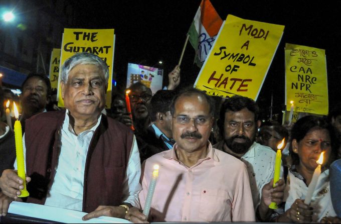 News In Photos (28 February 2020) | Photos Of Top News Today - Oneindia Gallery News In Photos (28 February 2020) | Photos Of Top News Today - Oneindia Gallery