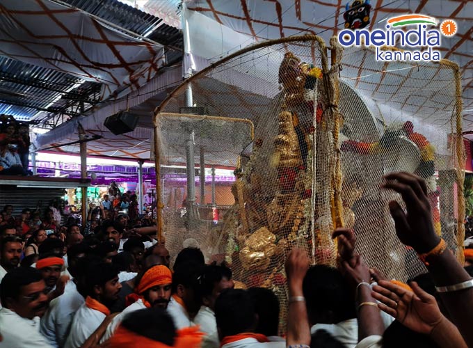 ಅದ್ಧೂರಿಯಾಗಿ ನಡೆದ ಶಿರಸಿ ಮಾರಿಕಾಂಬಾ ರಥೋತ್ಸವ ಅದ್ಧೂರಿಯಾಗಿ ನಡೆದ ಶಿರಸಿ ಮಾರಿಕಾಂಬಾ ರಥೋತ್ಸವ