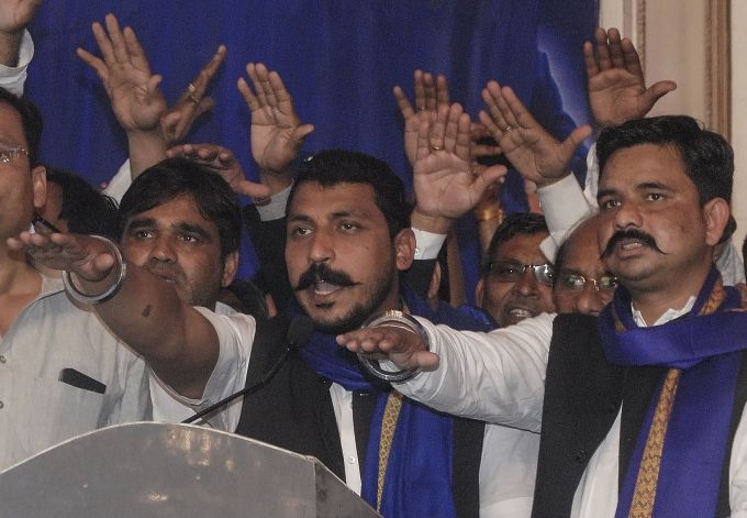 News In Photos (15 March 2020) | Photos Of Top News Today - Oneindia Gallery News In Photos (15 March 2020) | Photos Of Top News Today - Oneindia Gallery
