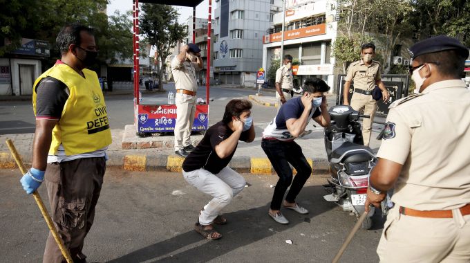 News In Photos (24 March 2020) | Photos Of Top News Today - Oneindia Gallery News In Photos (24 March 2020) | Photos Of Top News Today - Oneindia Gallery