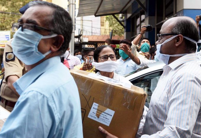 News In Photos (24 March 2020) | Photos Of Top News Today - Oneindia Gallery News In Photos (24 March 2020) | Photos Of Top News Today - Oneindia Gallery
