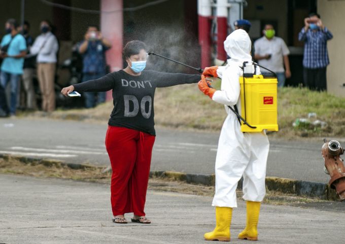 News In Photos (9 April 2020) | Photos Of Top News Today - Oneindia Gallery News In Photos (9 April 2020) | Photos Of Top News Today - Oneindia Gallery