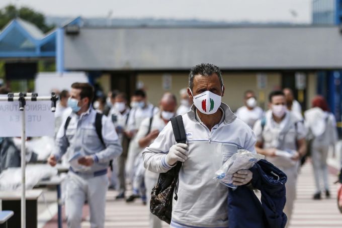 News In Photos (27 April 2020) | Photos Of Top News Today - Oneindia Gallery News In Photos (27 April 2020) | Photos Of Top News Today - Oneindia Gallery
