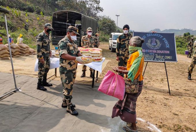 News In Photos (2 April 2020) | Photos Of Top News Today - Oneindia Gallery News In Photos (2 April 2020) | Photos Of Top News Today - Oneindia Gallery