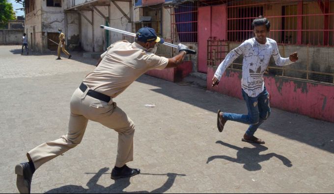 News In Photos (11 April 2020) | Photos Of Top News Today - Oneindia Gallery News In Photos (11 April 2020) | Photos Of Top News Today - Oneindia Gallery