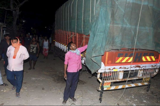 News In Photos (17 April 2020) | Photos Of Top News Today - Oneindia Gallery News In Photos (17 April 2020) | Photos Of Top News Today - Oneindia Gallery