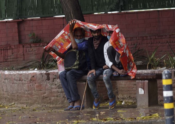 News In Photos (18 April 2020) | Photos Of Top News Today - Oneindia Gallery News In Photos (18 April 2020) | Photos Of Top News Today - Oneindia Gallery