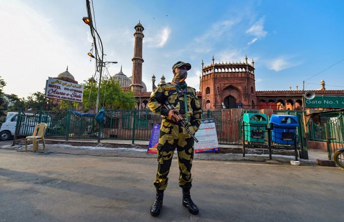 News In Photos (25 April 2020) | Photos Of Top News Today - Oneindia Gallery News In Photos (25 April 2020) | Photos Of Top News Today - Oneindia Gallery