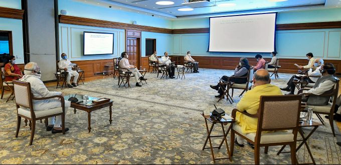 News In Photos (30 April 2020) | Photos Of Top News Today - Oneindia Gallery News In Photos (30 April 2020) | Photos Of Top News Today - Oneindia Gallery