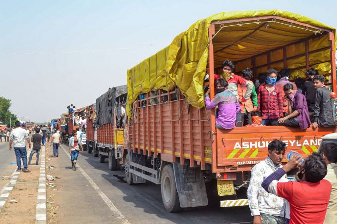 News In Photos (2 May 2020) | Photos Of Top News Today - Oneindia Gallery News In Photos (2 May 2020) | Photos Of Top News Today - Oneindia Gallery