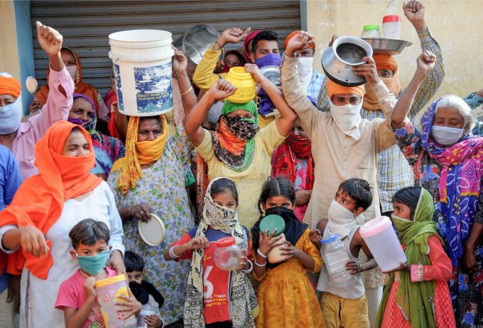 News In Photos (4 May 2020) | Photos Of Top News Today - Oneindia Gallery News In Photos (4 May 2020) | Photos Of Top News Today - Oneindia Gallery