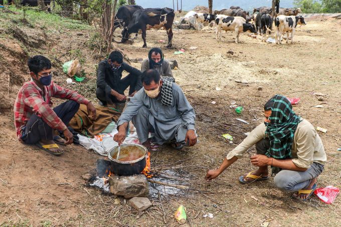 News In Photos (19 May 2020) | Photos Of Top News Today - Oneindia Gallery News In Photos (19 May 2020) | Photos Of Top News Today - Oneindia Gallery