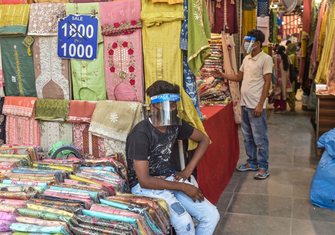 Markets Reopen In New Delhi Markets Reopen In New Delhi
