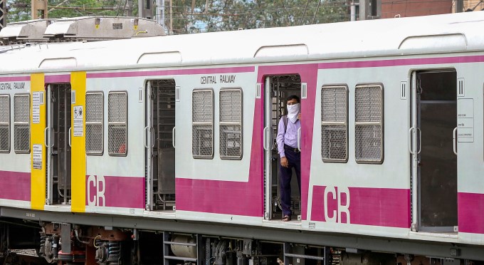Mumbai Local Trains Starts For Essentials Services Mumbai Local Trains Starts For Essentials Services