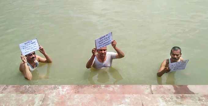 News In Photos (15 June 2020) | Photos Of Top News Today - Oneindia Gallery News In Photos (15 June 2020) | Photos Of Top News Today - Oneindia Gallery
