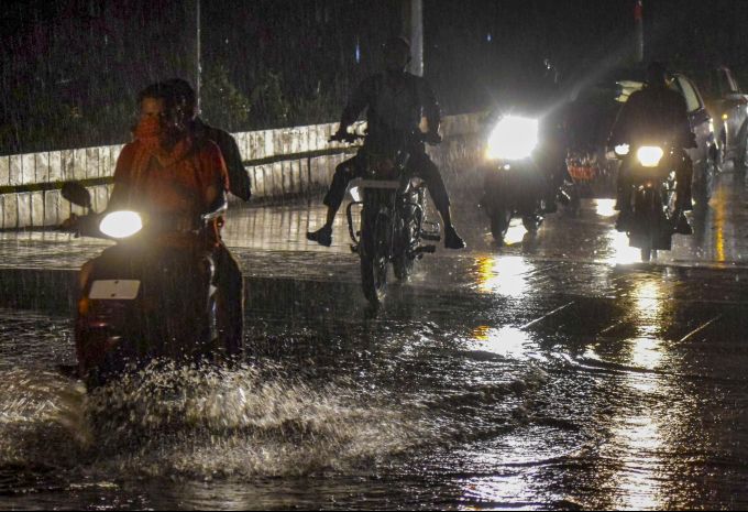 News In Photos (15 June 2020) | Photos Of Top News Today - Oneindia Gallery News In Photos (15 June 2020) | Photos Of Top News Today - Oneindia Gallery