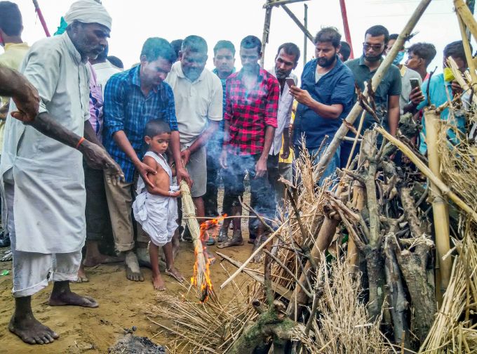News In Photos (19 June 2020) | Photos Of Top News Today - Oneindia Gallery News In Photos (19 June 2020) | Photos Of Top News Today - Oneindia Gallery