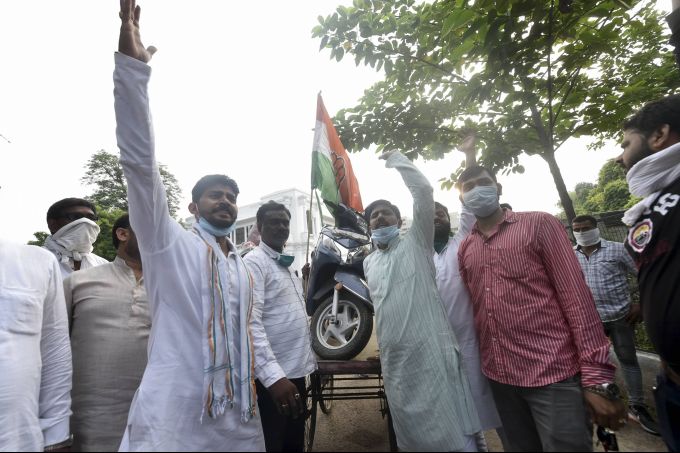 News In Photos (24 June 2020) | Photos Of Top News Today - Oneindia Gallery News In Photos (24 June 2020) | Photos Of Top News Today - Oneindia Gallery