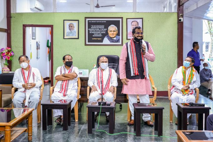 News In Photos (24 June 2020) | Photos Of Top News Today - Oneindia Gallery News In Photos (24 June 2020) | Photos Of Top News Today - Oneindia Gallery