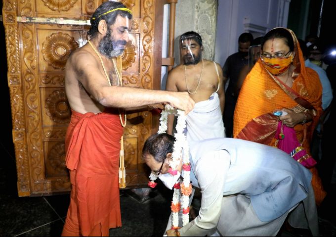 News In Photos (25 June 2020) | Photos Of Top News Today - Oneindia Gallery News In Photos (25 June 2020) | Photos Of Top News Today - Oneindia Gallery