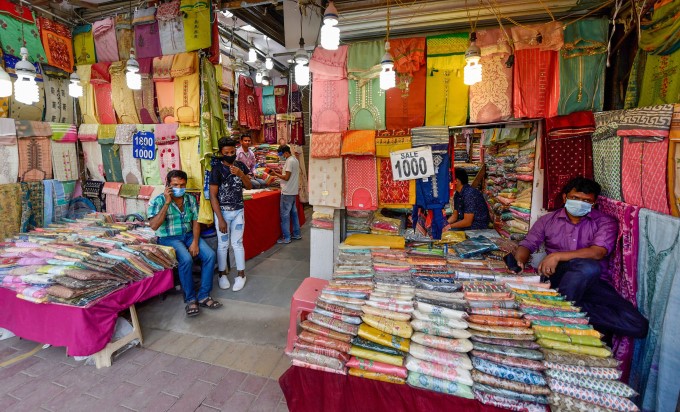 Markets Reopen In New Delhi Markets Reopen In New Delhi