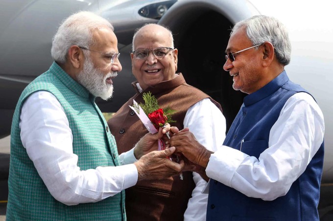 Madhya Pradesh Governor Lalji Tandon With Leaders Madhya Pradesh Governor Lalji Tandon With Leaders