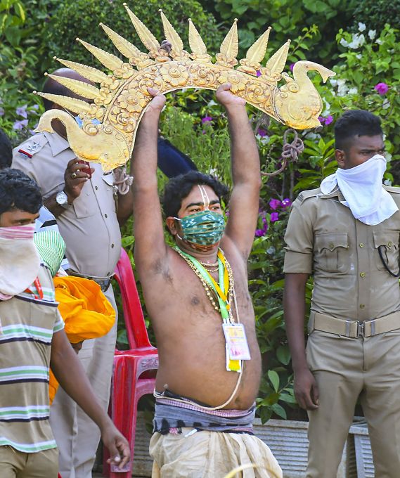 News In Photos (2 July 2020) | Photos Of Top News Today - Oneindia Gallery News In Photos (2 July 2020) | Photos Of Top News Today - Oneindia Gallery