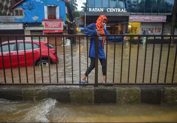 News In Photos (4 July 2020) | Photos Of Top News Today - Oneindia Gallery News In Photos (4 July 2020) | Photos Of Top News Today - Oneindia Gallery