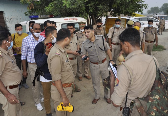 Eight Policemen Killed, 6 Injured During A Raid In Kanpur Eight Policemen Killed, 6 Injured During A Raid In Kanpur