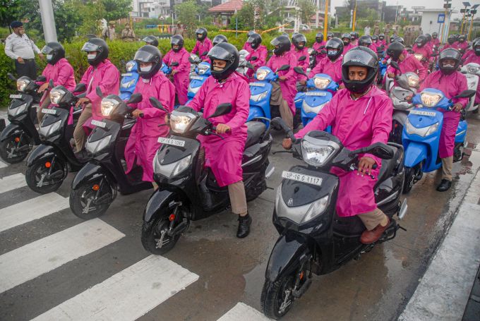 News In Photos (1 August 2020) | Photos Of Top News Today - Oneindia Gallery News In Photos (1 August 2020) | Photos Of Top News Today - Oneindia Gallery