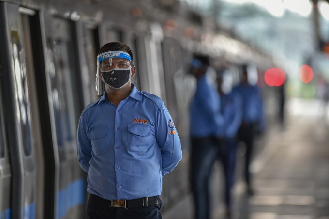 Preparations Underway At Delhi Metro Stations For Resumption Of Services Preparations Underway At Delhi Metro Stations For Resumption Of Services