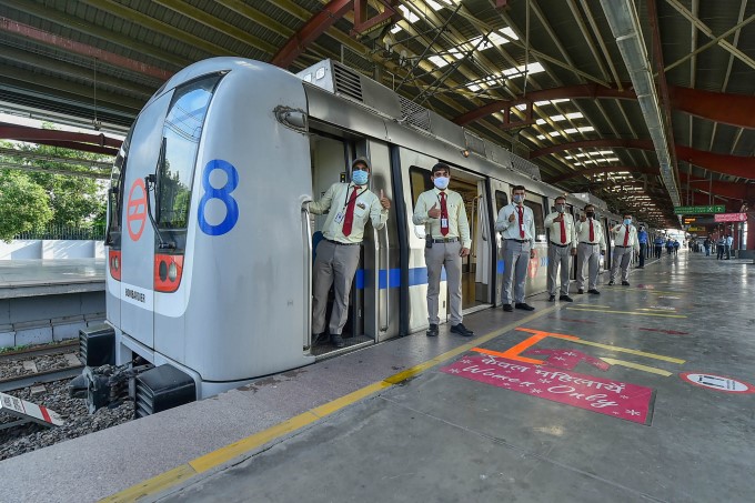 Preparations Underway At Delhi Metro Stations For Resumption Of Services Preparations Underway At Delhi Metro Stations For Resumption Of Services