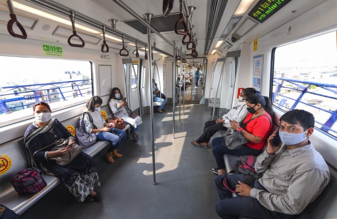 Delhi Metro Service Resumes In Delhi Delhi Metro Service Resumes In Delhi