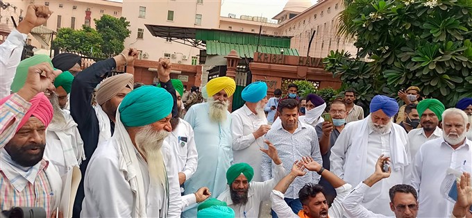 Farmers Protest Against Agriculture-related Bills Farmers Protest Against Agriculture-related Bills