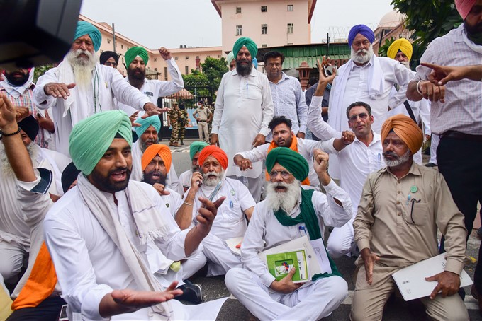 Farmers Protest Against Agriculture-related Bills Farmers Protest Against Agriculture-related Bills