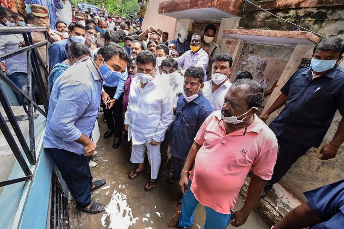 News In Photos (15 October 2020) | Photos Of Top News Today - Oneindia Gallery News In Photos (15 October 2020) | Photos Of Top News Today - Oneindia Gallery