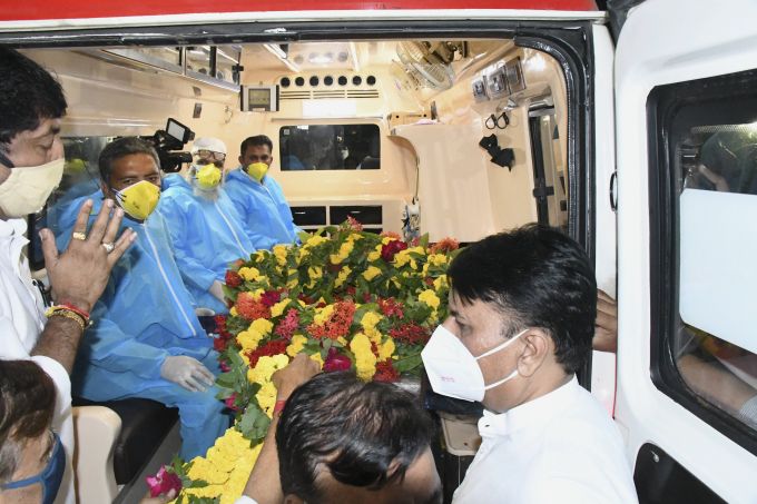 News In Photos (25 November 2020) | Photos Of Top News Today - Oneindia Gallery News In Photos (25 November 2020) | Photos Of Top News Today - Oneindia Gallery