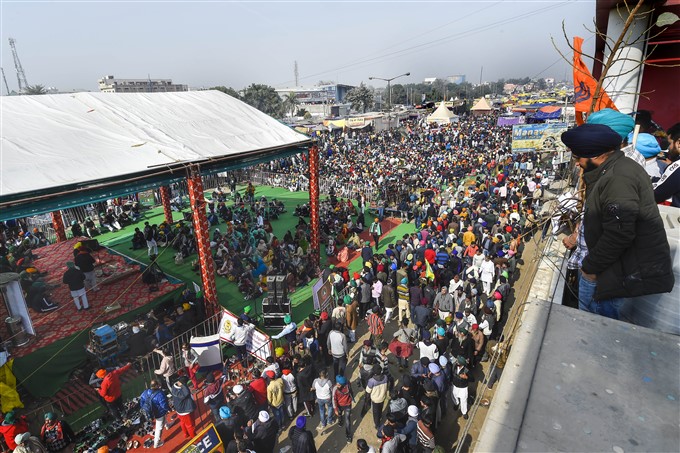 Farmers Protest Against Farm Bill In New Delhi Farmers Protest Against Farm Bill In New Delhi