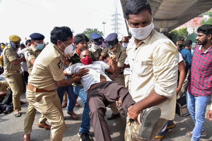 News In Photos (16 December 2020) | Photos Of Top News Today - Oneindia Gallery News In Photos (16 December 2020) | Photos Of Top News Today - Oneindia Gallery