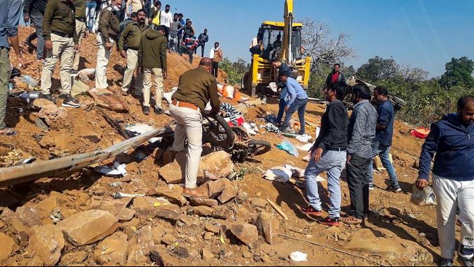 News In Photos (24 December 2020) | Photos Of Top News Today - Oneindia Gallery News In Photos (24 December 2020) | Photos Of Top News Today - Oneindia Gallery